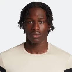 Lyle & Scott Lyle&scott Heren T-shirt Sleeve Stripe Tee - W733 Warm Dust -Trendy Deals Voor Actieve Lifestyles 047367 05 03 1