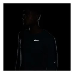 Nike Heren Running Shirt Element - 309 Faded Spruce -Trendy Deals Voor Actieve Lifestyles 048142 99 03 1