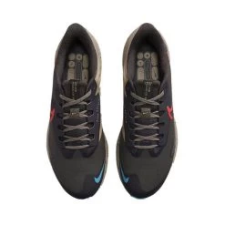 Nike Men Air Zoom Pegasus 39 Shield Hardloopschoen - 200 MEDIUM ASH/BRIGHT CRIMSON- 10 Nike Men Air Zoom Pegasus 39 Shield Hardloopschoen - 200 MEDIUM ASH/BRIGHT CRIMSON- -Trendy Deals Voor Actieve Lifestyles 049091 02 04 1