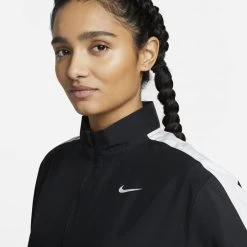 Nike Dames Running Vest DRI-FIT SWOOSH - 010 BLACK/PHOTON DUST -Trendy Deals Voor Actieve Lifestyles 050602 10 03 1